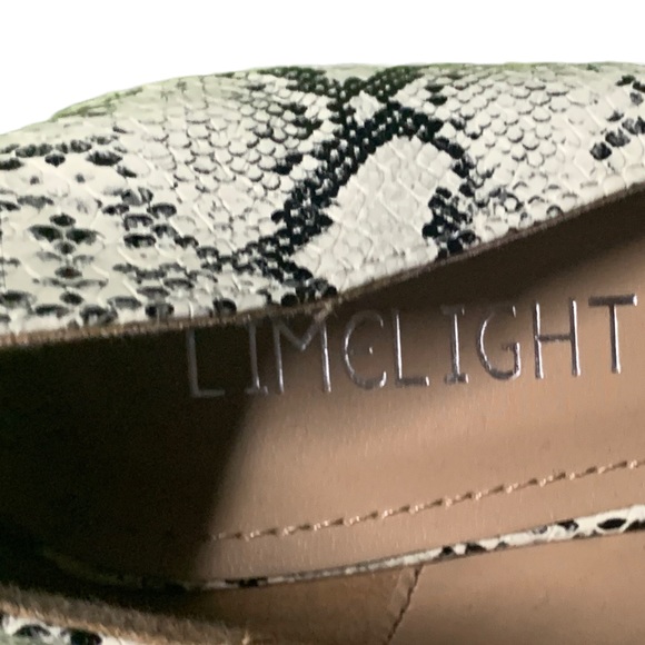 Limelight brand Black & White snake python print kitten heel pumps shoe sz 7 - Picture 9 of 11